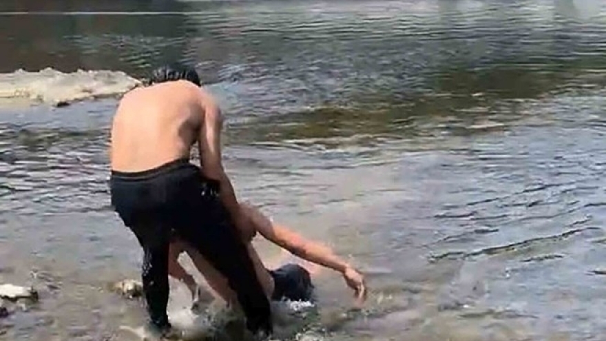 Cứu sống nam sinh lớp 8 bị đuối nước ở Hà Tĩnh