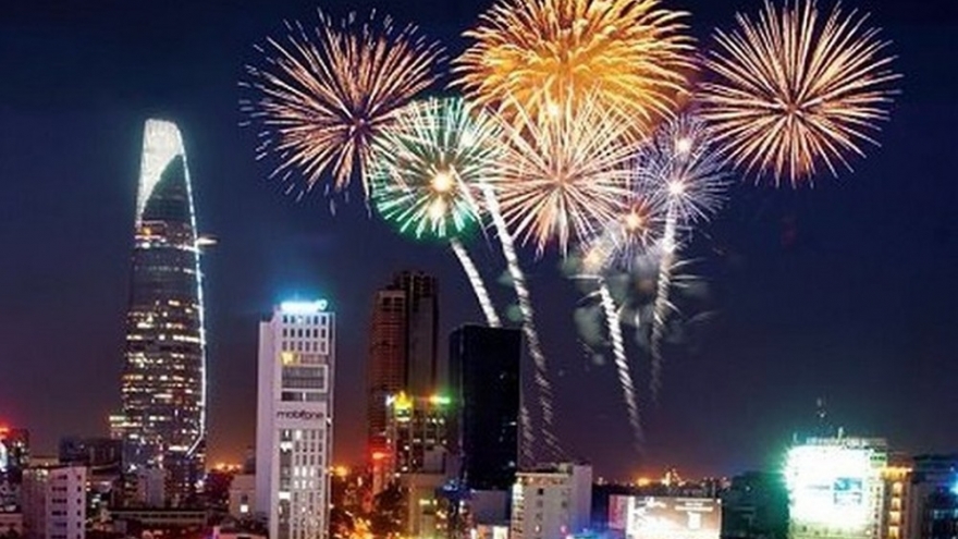 Ho Chi Minh City to stage fireworks for Reunification Day anniversary