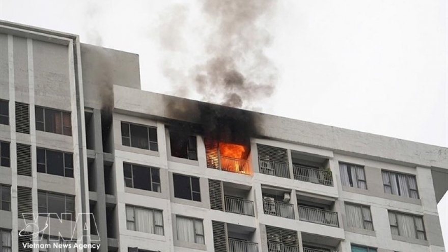 HCM City tightens enforcement over blocked apartment fire exits