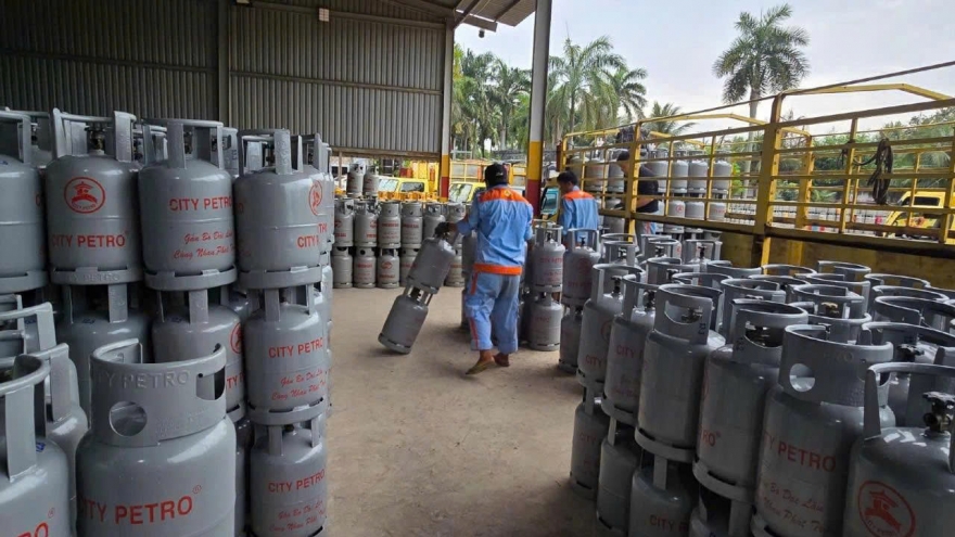 Giá gas vượt 500.000 đồng/bình 12kg sau đợt điều chỉnh mới