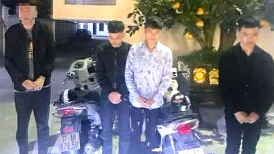 Bắt nhóm giả danh “Tổ 373” chặn xe cưỡng đoạt tài sản trong đêm