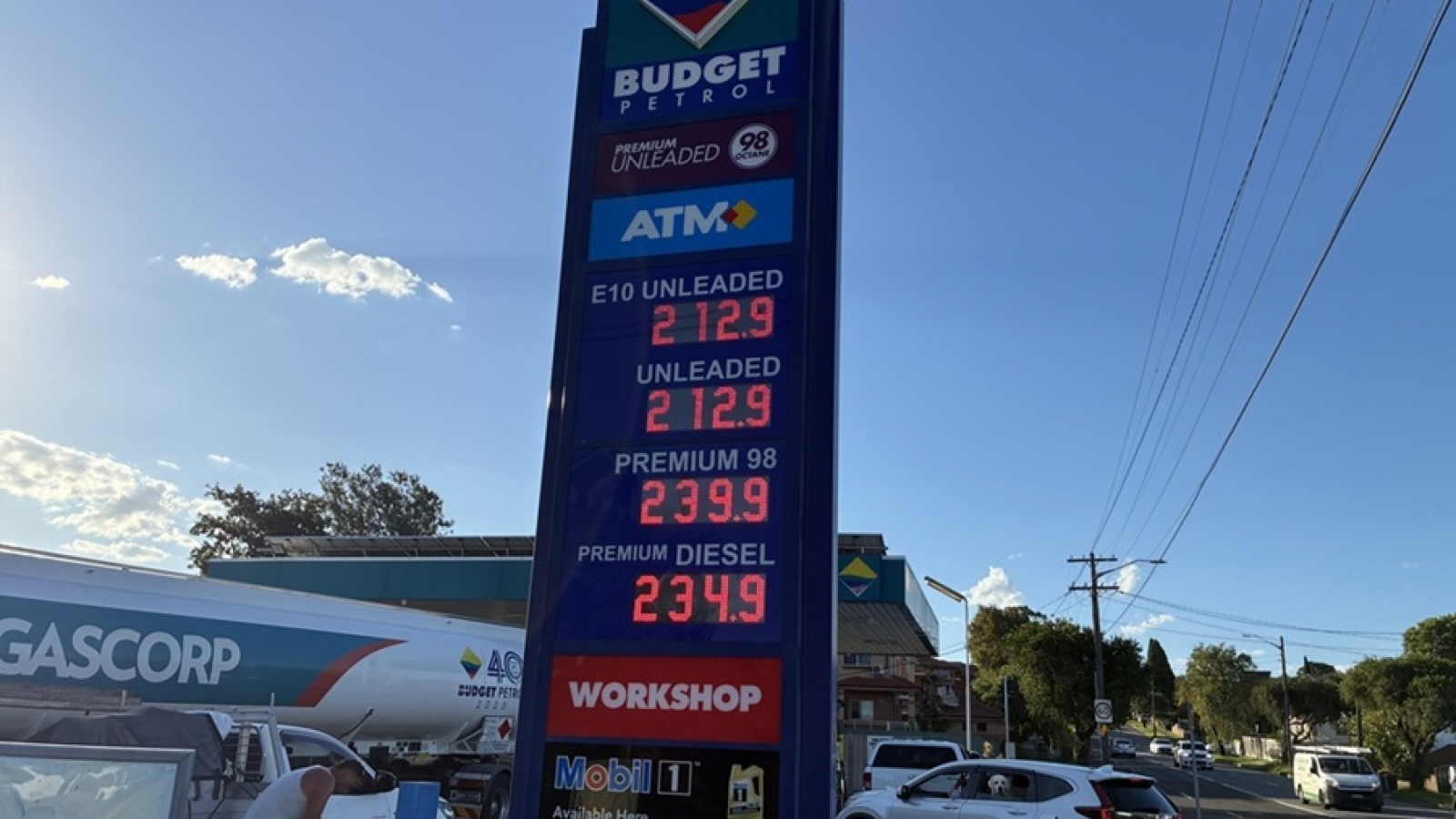 Australia: Tăng giá xăng dầu bất hợp lý có thể bị phạt tới 100 triệu AUD