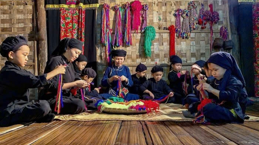 Giữ lửa văn hóa từ nhịp sống riêng