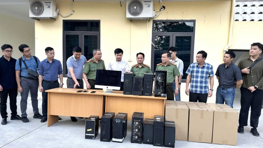 Police bust student-led global malware ring infecting 94,000 PCs