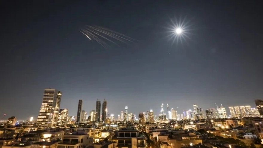 Chiến sự Trung Đông: Israel và Iran tăng cường tập kích lẫn nhau