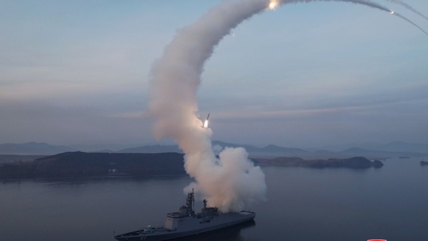 Triều Tiên lại phóng thử tên lửa hành trình chiến lược từ tàu khu trục