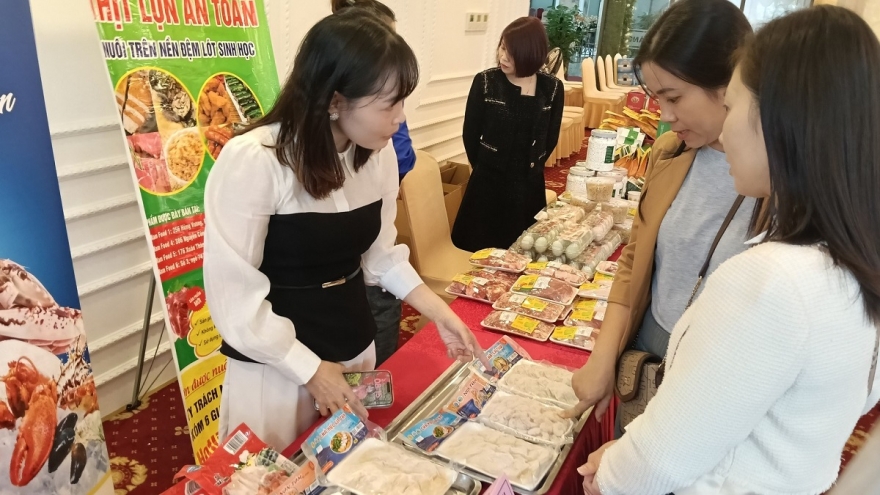 Giá xăng dầu tăng ảnh hưởng doanh thu, doanh nghiệp thu hẹp sản xuất