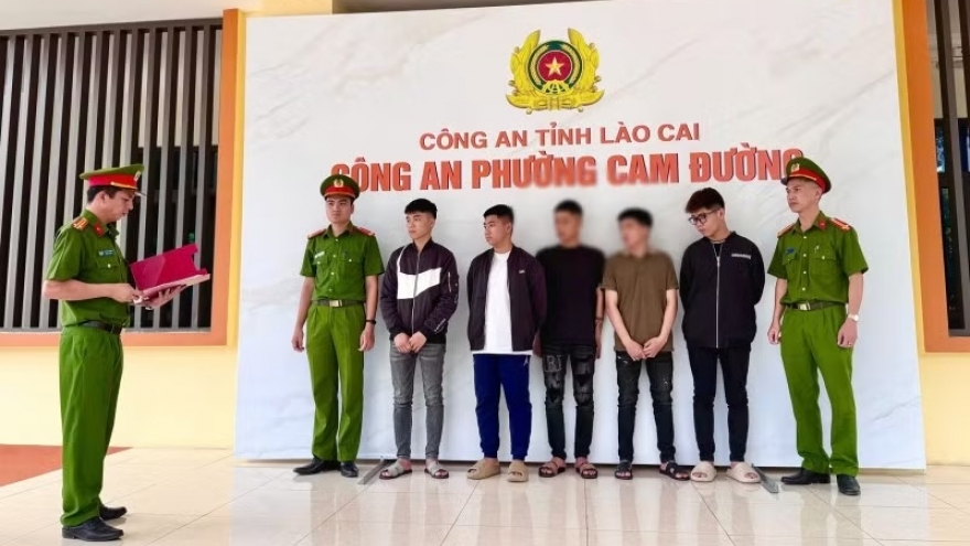 Khởi tố nhóm thanh thiếu niên phóng xe máy, gây rối trật tự công cộng