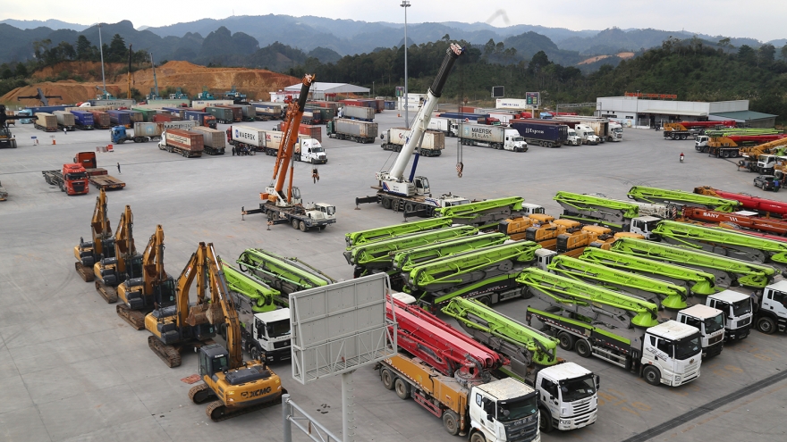 Nông sản thông quan thuận lợi ngay sau Tết qua các cửa khẩu ở Lạng Sơn