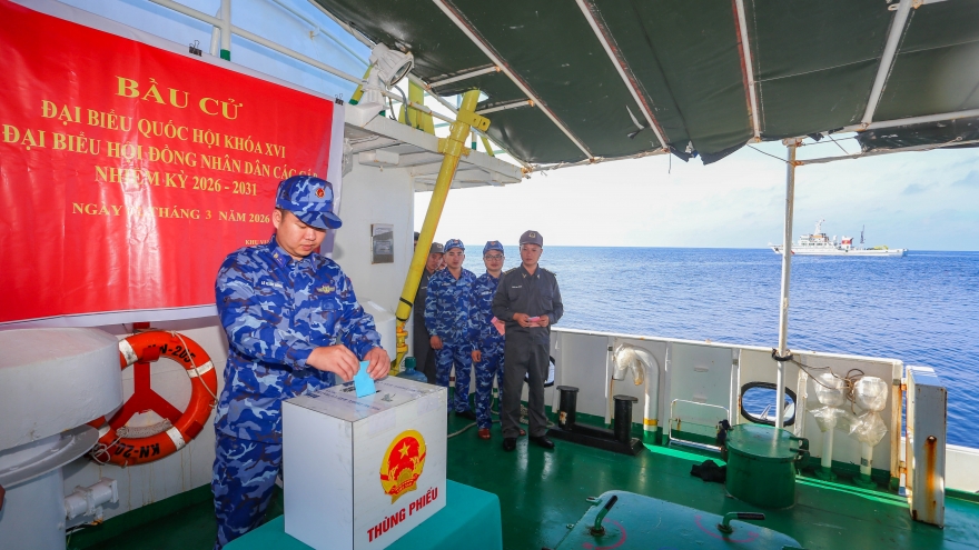 Lực lượng kiểm ngư hoàn thành nhiệm vụ bầu cử nơi “đầu sóng ngọn gió”