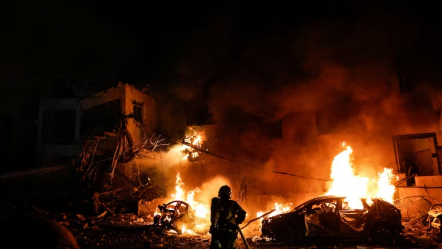 Israel tuyên bố hạ sát quan chức cấp cao Iran giữa lúc Tehran bầu Lãnh tụ tối cao