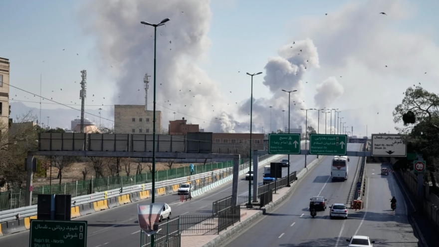 Trung Quốc phản đối các cuộc tấn công nhằm vào lãnh đạo Iran