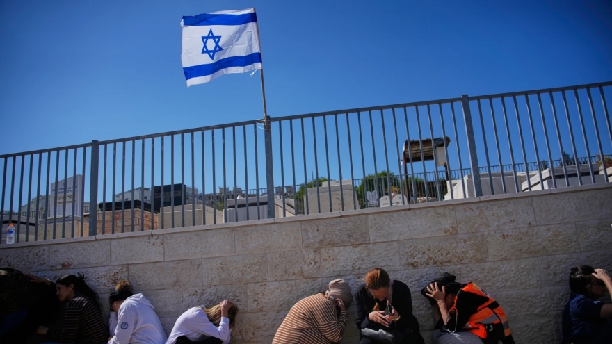 Lá chắn Israel trước bài toán tên lửa đạn đạo Iran