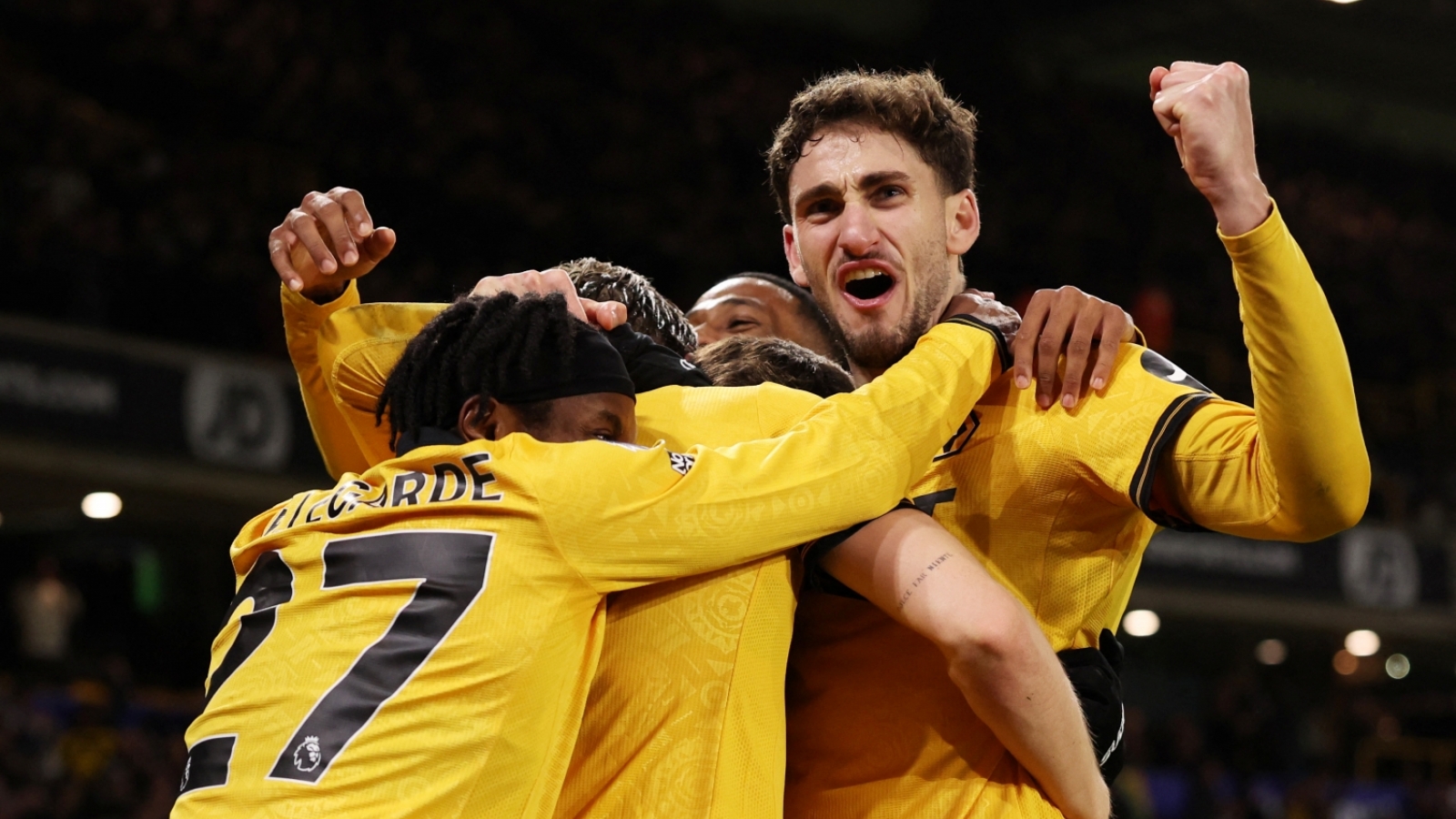 Kết quả vòng 29 Ngoại hạng Anh 2025/2026: Liverpool thua sốc Wolves
