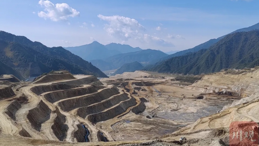 Trung Quốc phát hiện mỏ đất hiếm nhẹ lớn thứ hai thế giới