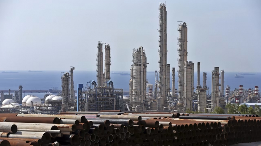 Iran cảnh báo sẽ phá hủy ngành năng lượng vùng Vịnh nếu tiếp tục bị tấn công