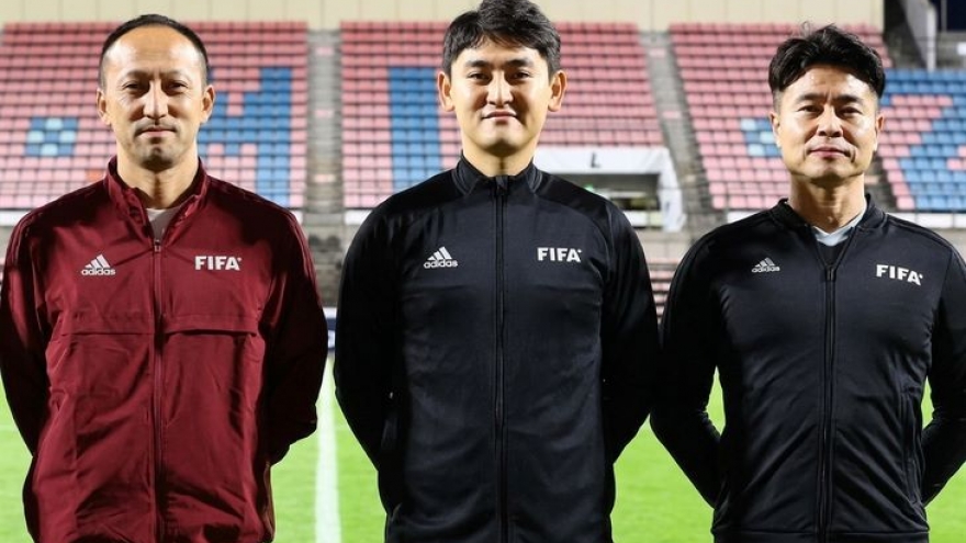 Card-happy Korean referee assigned to Vietnam–Malaysia clash