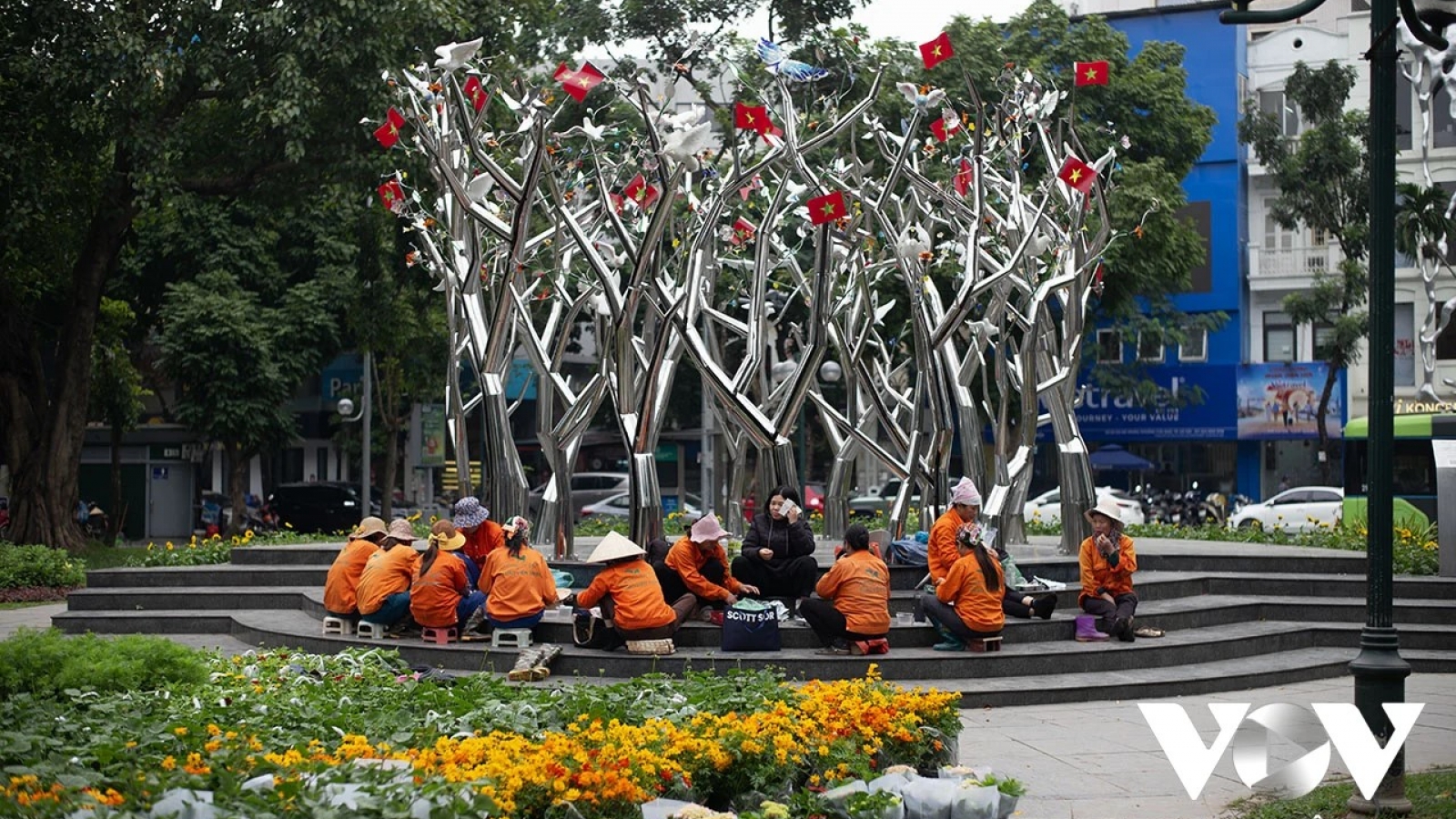 Những người phụ nữ bình dị trên phố