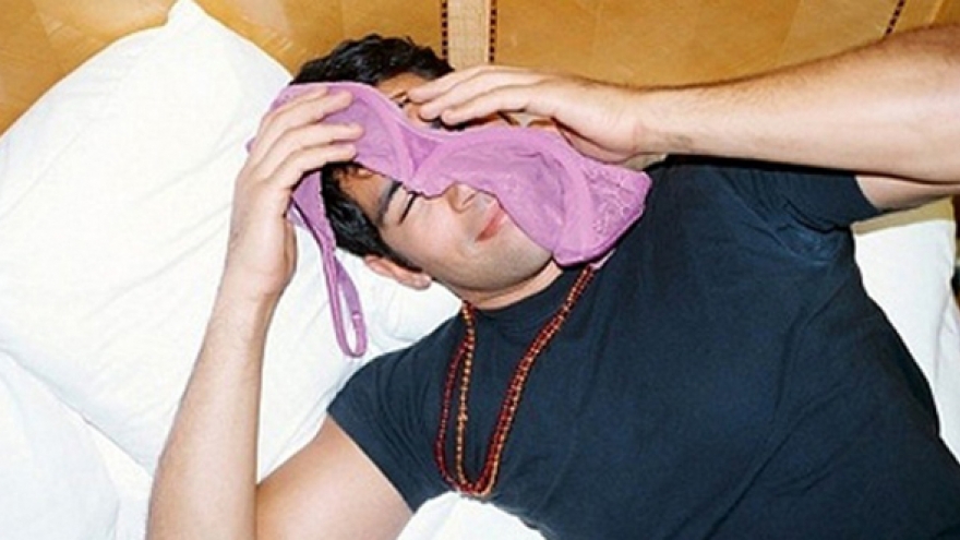 Hành vi tình dục kỳ quặc có thể là biểu hiện của rối loạn tâm thần