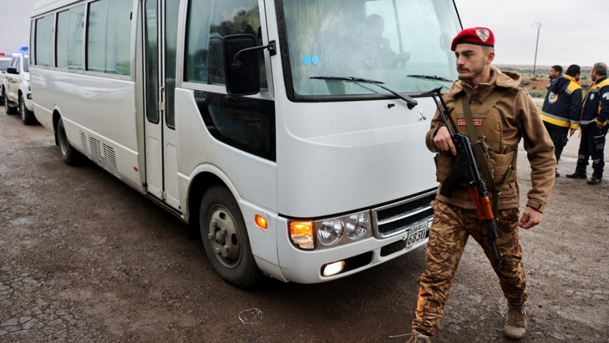 Syria điều hàng nghìn binh sĩ đến biên giới Lebanon