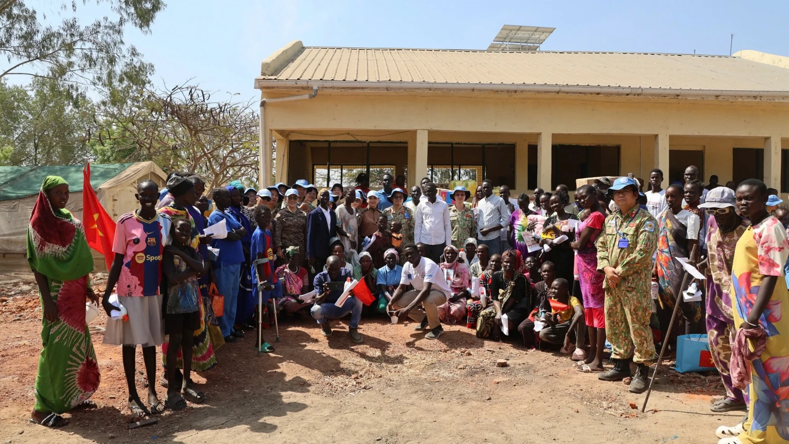 Lực lượng gìn giữ hòa bình Việt Nam hỗ trợ y tế cho Bệnh viện Bentiu tại Nam Sudan