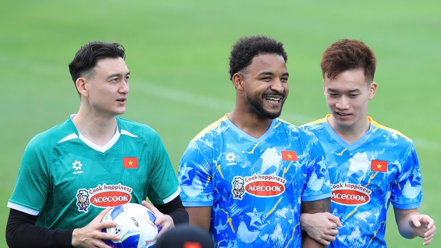 Lý do ĐT Việt Nam chưa đủ quân số để chuẩn bị đấu Bangladesh