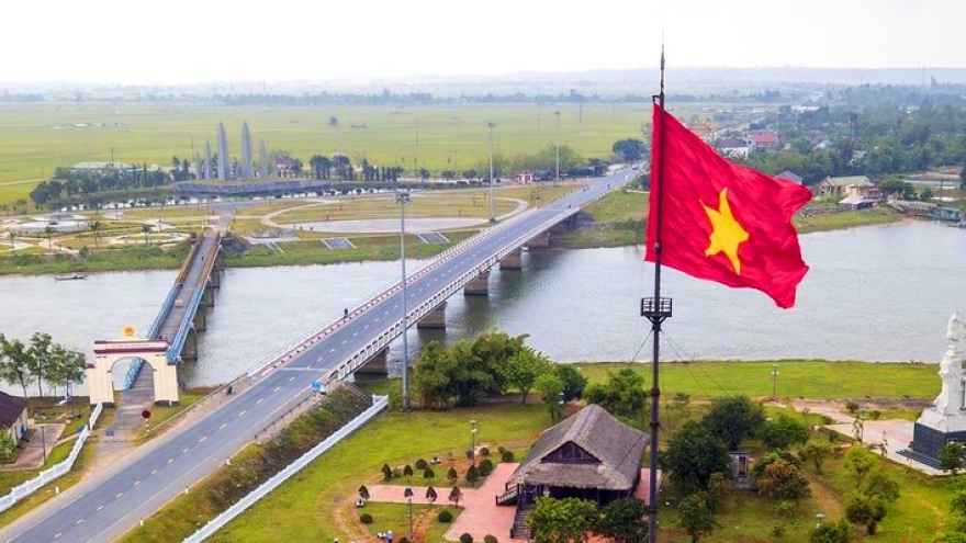 Câu hò bên bờ Hiền Lương