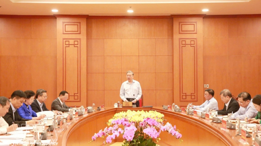 Party chief holds working session with Party Central Committee's Office