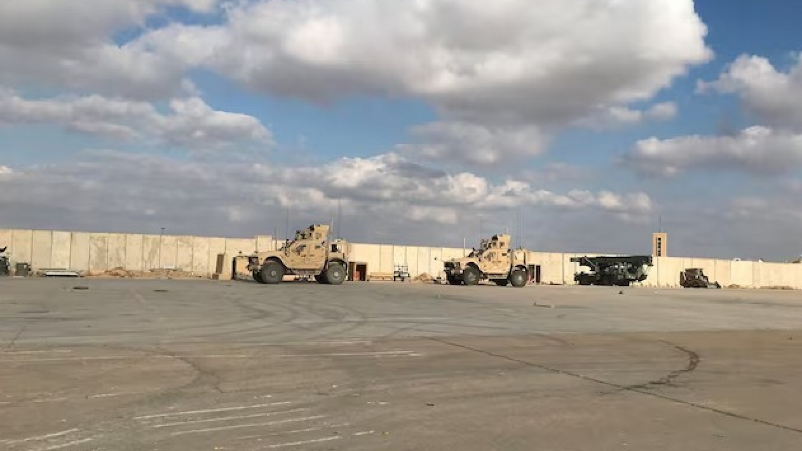Căn cứ quân sự và lợi ích của Mỹ tại Iraq tiếp tục bị tấn công
