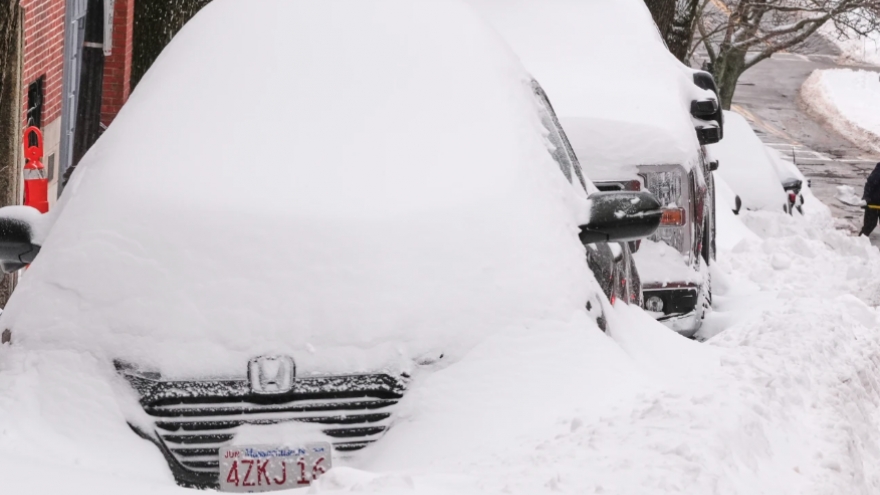 Bão tuyết gây tê liệt nhiều bang miền đông của Mỹ