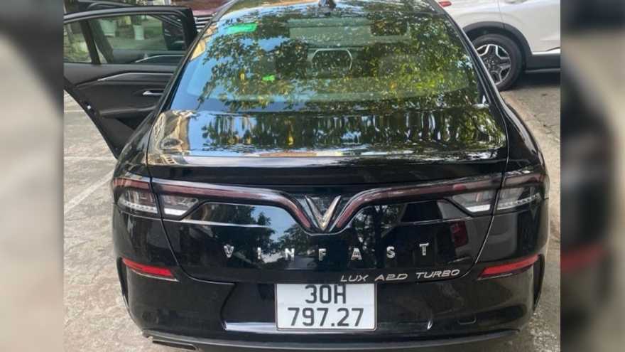 Nóng 24h: Tìm người từng giao dịch xe biển số 30H-797.27 để phục vụ điều tra