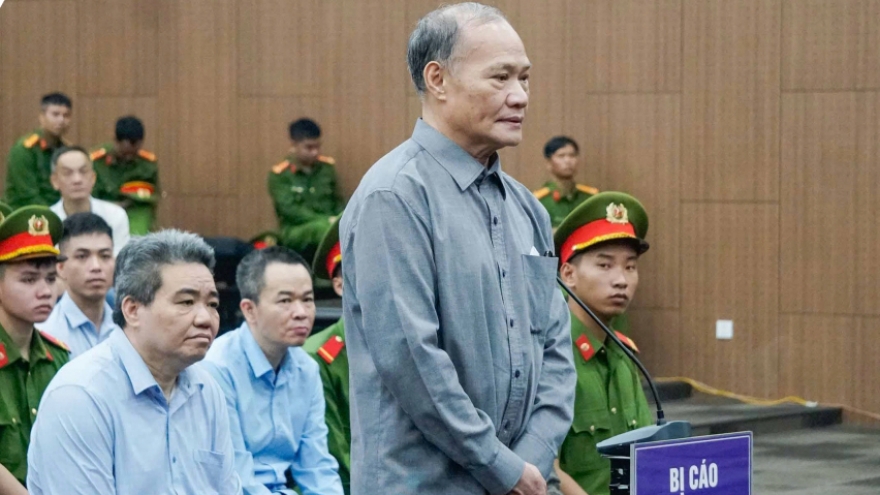 Nóng 24h ngày 31/3: Cựu cục phó nhận hối lộ bị xét xử vắng mặt