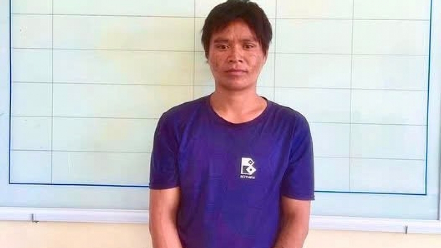 Trốn truy nã vào rừng sâu sống tách biệt như "người rừng"