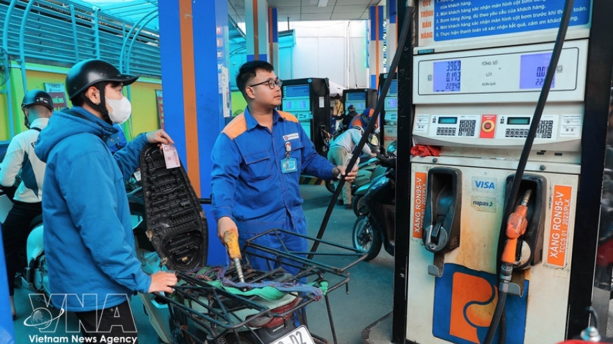Fuel import tariff cuts strengthen Vietnam’s energy resilience: experts