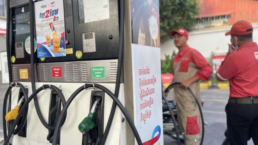 Chính phủ Campuchia cắt giảm mạnh ngân sách để tiết kiệm nhiên liệu