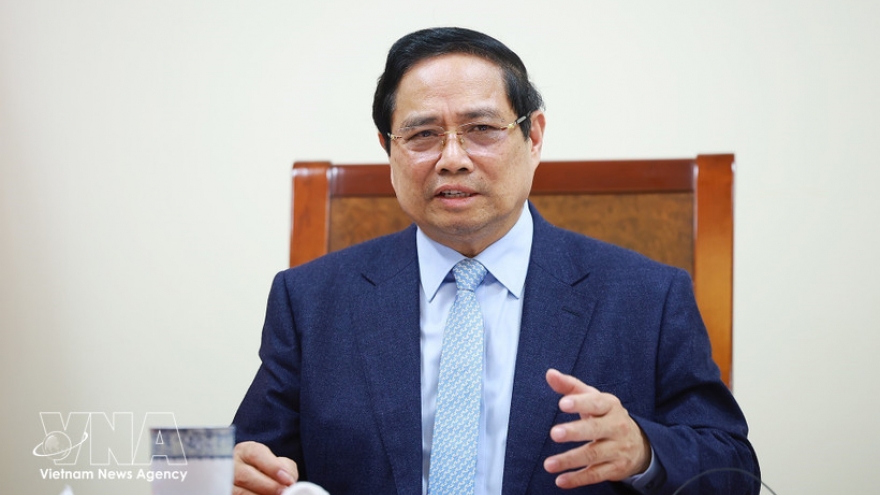 Vietnamese PM holds phone talks with Qatari counterpart