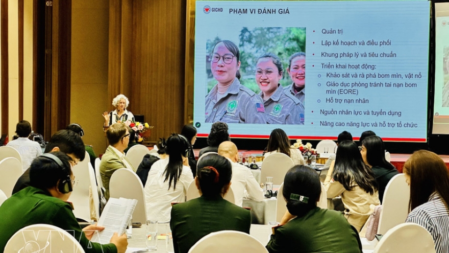 Gender integration promoted in post-war mine action efforts