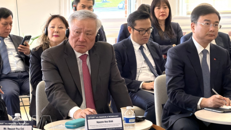 US firms eye expanding fintech investment in Vietnam