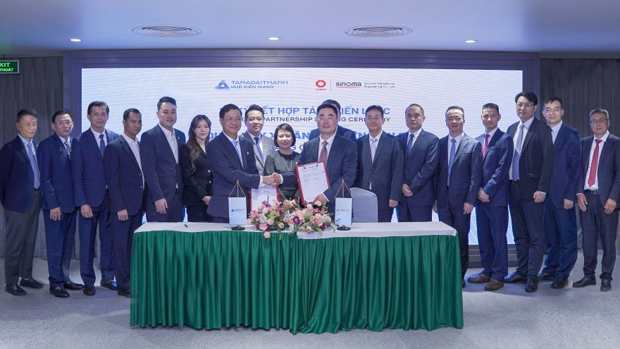 Tân Á Đại Thành hợp tác cùng Sinoma International Engineering