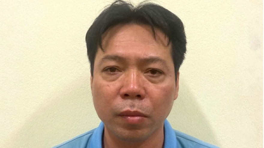 Khởi tố tài xế dùng điện thoại khi lái xe gây tai nạn khiến 2 người tử vong