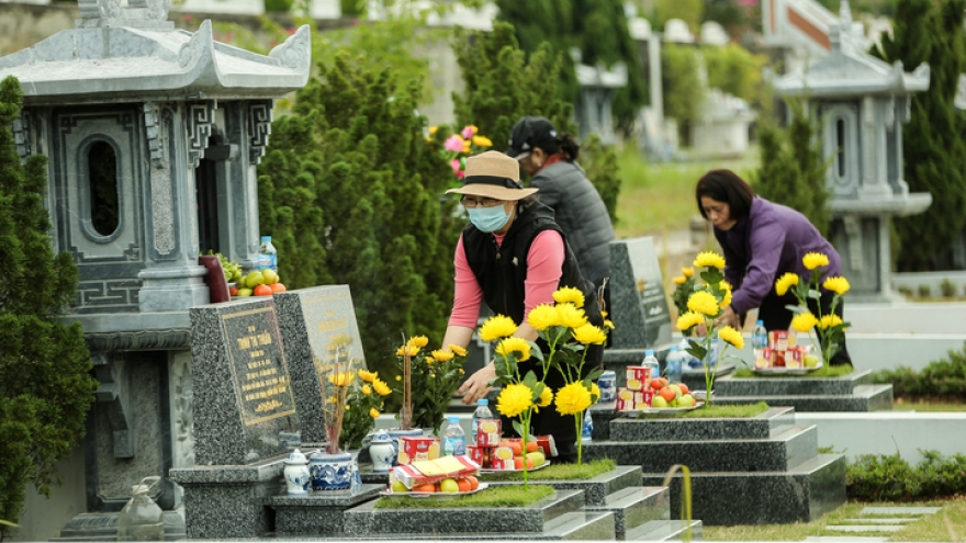 Tiết Thanh minh 2026 nên tảo mộ vào ngày nào? Những lưu ý khi đi tảo mộ