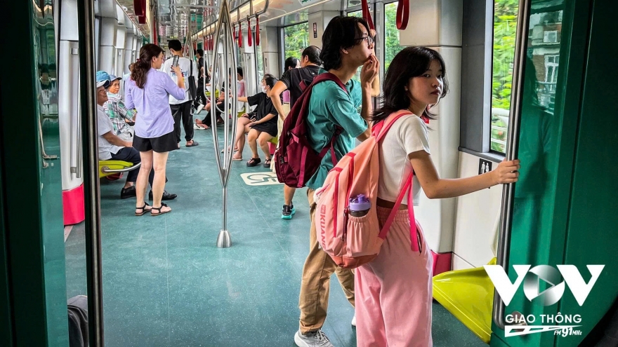 Tàu điện, lựa chọn mới của cư dân đô thị