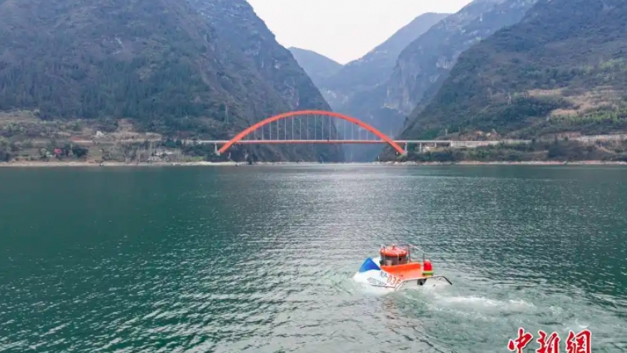 Trung Quốc chế tạo tàu ngầm du lịch biển sâu đầu tiên, có thể lặn 1.000m