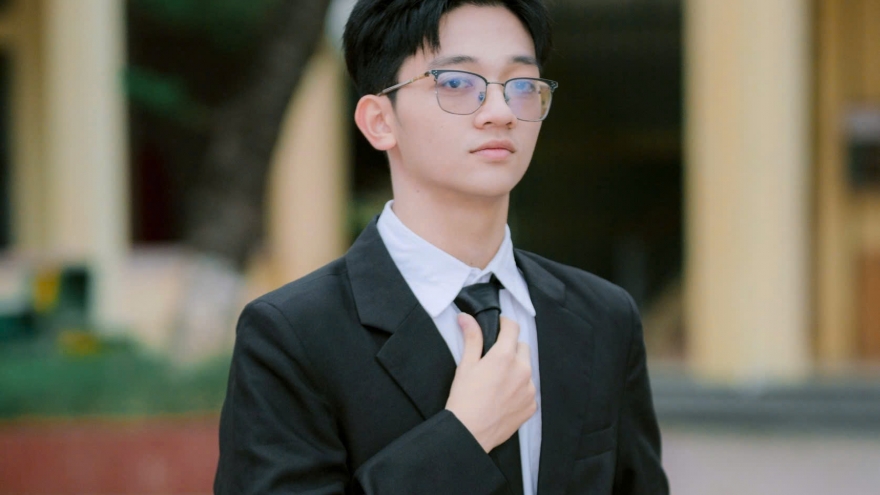 Thủ khoa học giỏi toàn diện, đạt điểm thi đánh giá tư duy cao nhất 6 năm qua