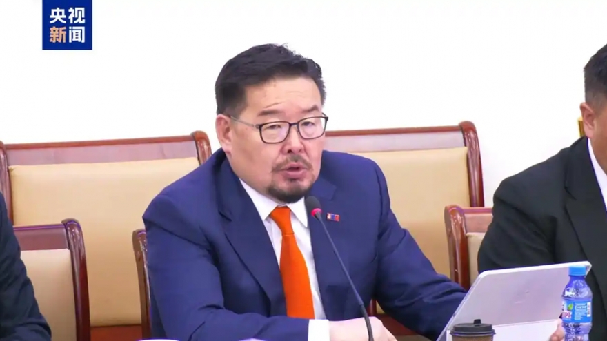 Quốc hội Mông Cổ thông qua đơn từ chức của Thủ tướng Zandanshatar