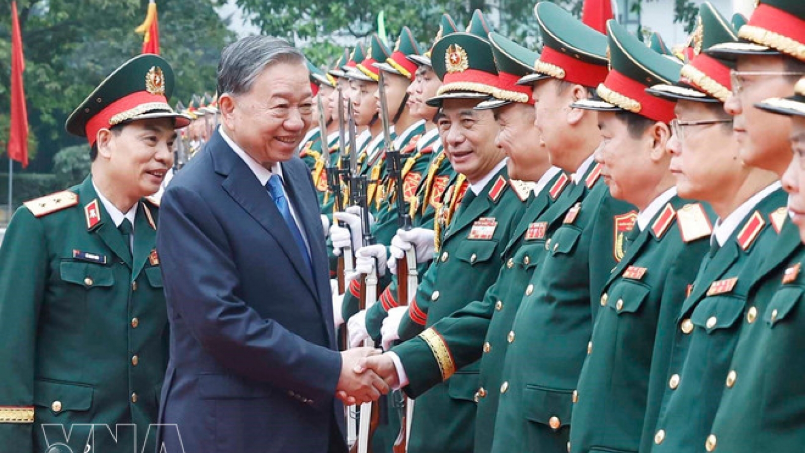 Party chief pushes Military Technical Academy toward world-class research