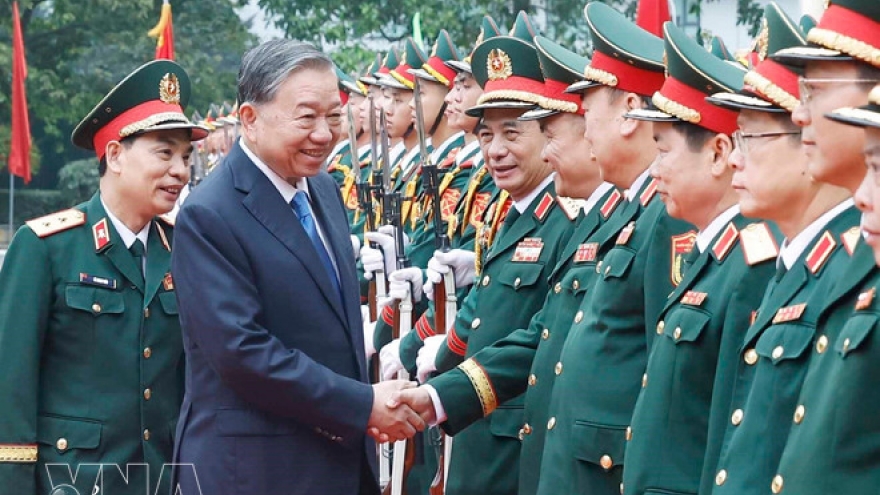 Party chief pushes Military Technical Academy toward world-class research