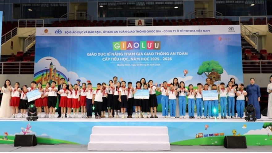Toyota Việt Nam tiếp tục lan tỏa văn hóa giao thông cho học sinh tiểu học