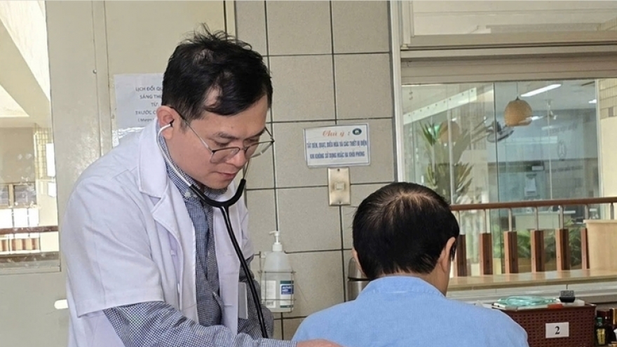 Cảnh báo: Nốt mờ phổi dưới 3cm có thể là ung thư, đừng đợi đau mới đi khám