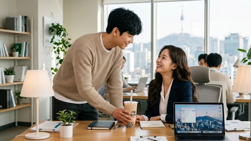 Đồng nghiệp nam thường xuyên thả thính, mời trà sữa nhưng không tỏ tình